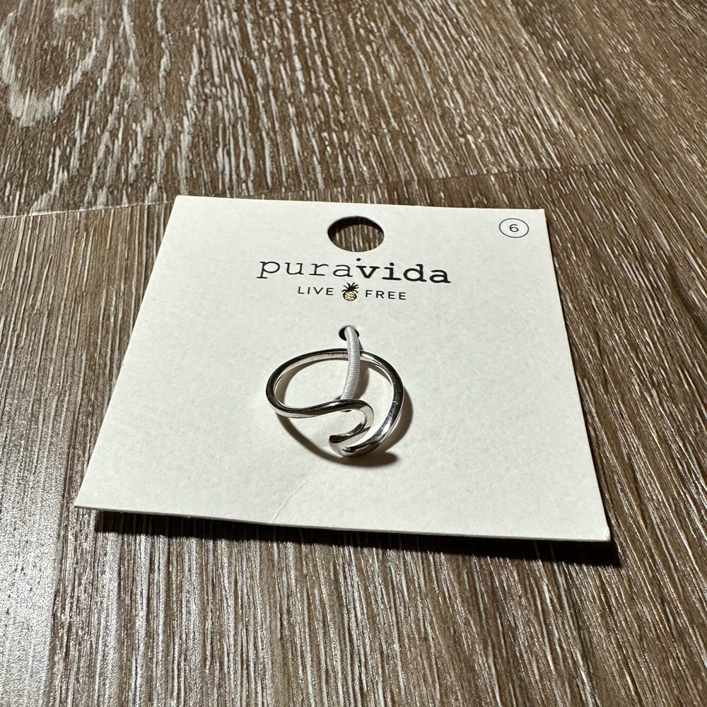 Pura Vida Silver Wave Ring